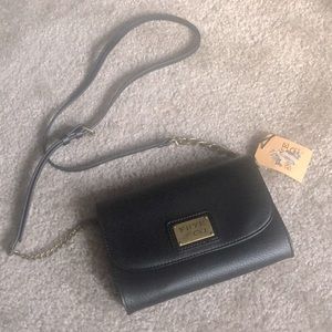 NWT! FRYE AND CO Bonded Wallet Crossbody with Adjustable Strap. Color: Black